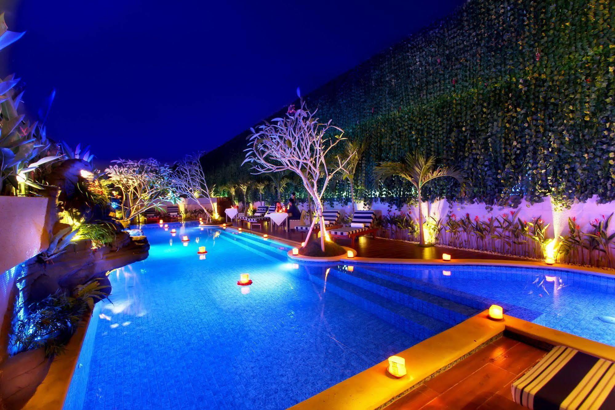 Rhadana Hotel Kuta Lombok Eksteriør billede